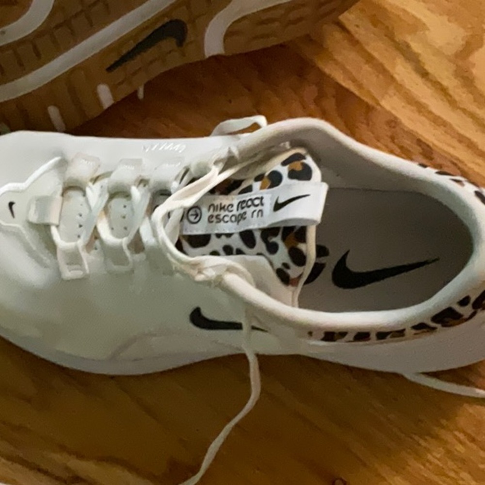 Nike White Sneakers with Leopard Accents - Picture 4 of 8
